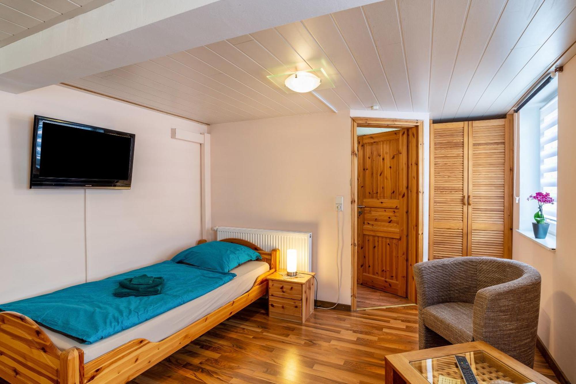 Ferienwohnung Blaues Haus Ubstadt-Weiher Ngoại thất bức ảnh
