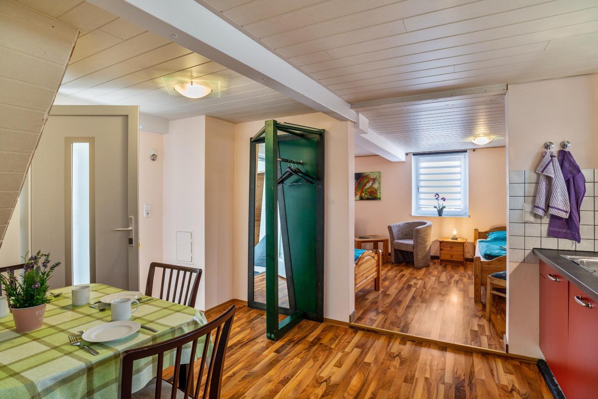 Ferienwohnung Blaues Haus Ubstadt-Weiher Ngoại thất bức ảnh
