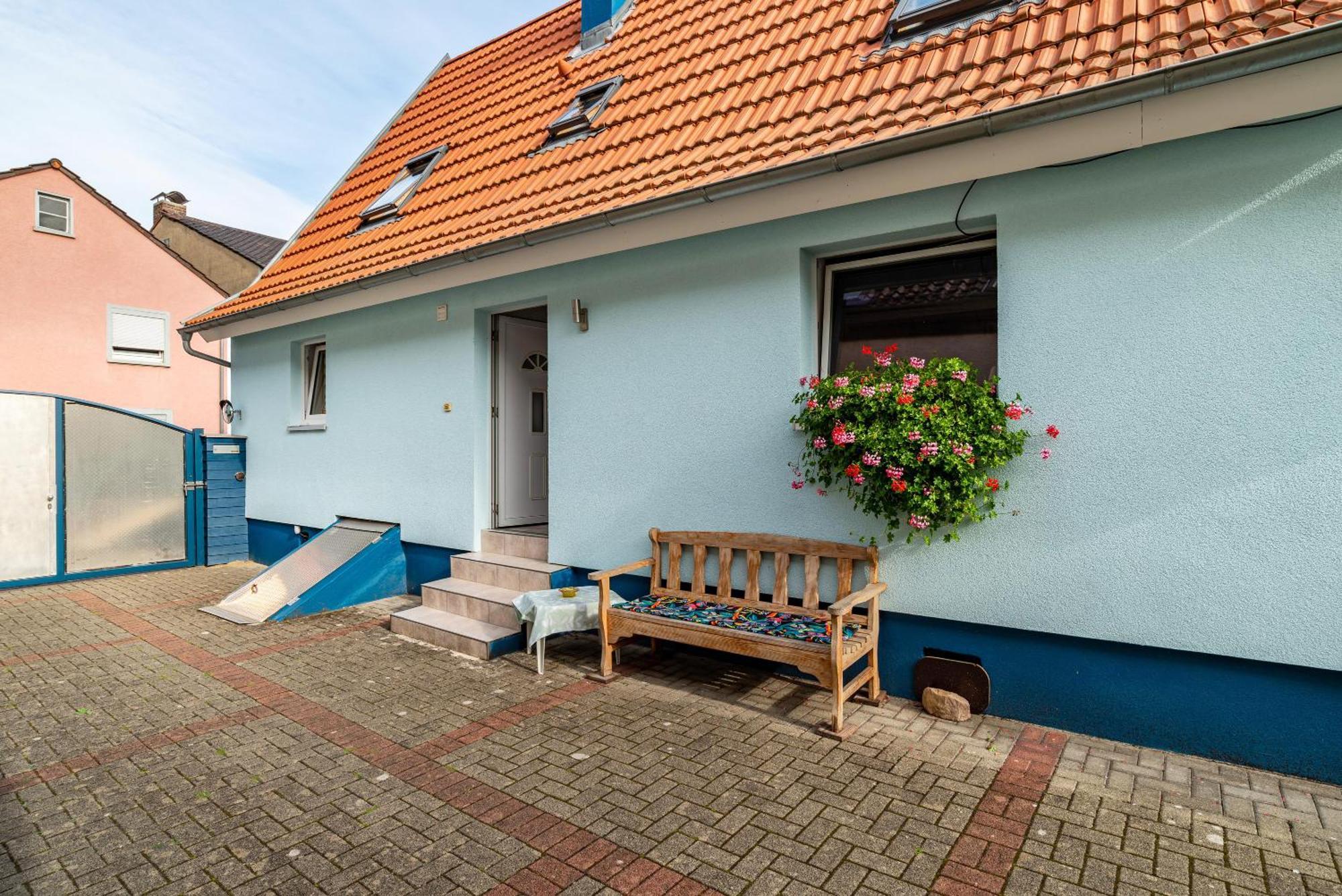 Ferienwohnung Blaues Haus Ubstadt-Weiher Ngoại thất bức ảnh